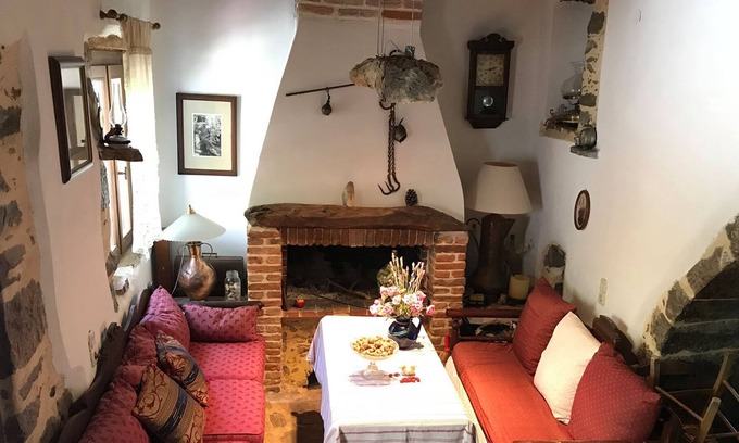 Minoa Pediada House | Mylopetra Traditional House