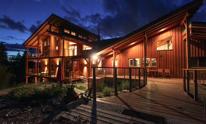 Central Okanagan Cabin | Myra Canyon Lodge + Ranch