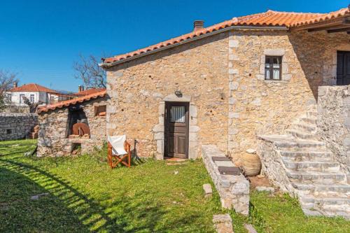 Fokiano House | MYRTILO TRADITIONAL STONE HOUSE !