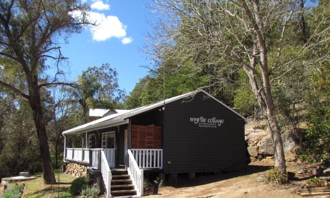 Wollombi Apartment | "Myrtle Cottage Motel Style Room"