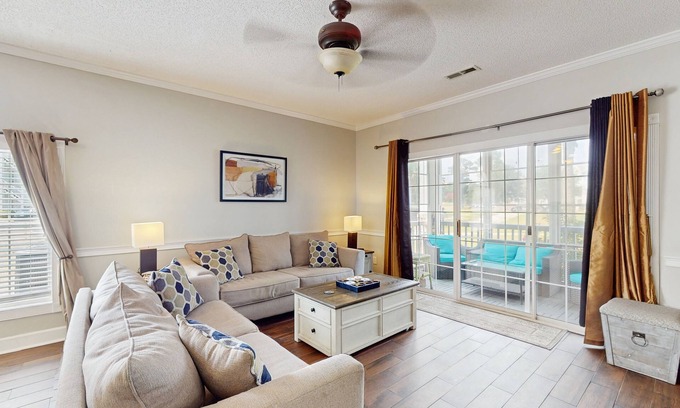 Central Myrtle Beach Condo | Myrtlewood Villas condo with hot tub, pools, lazy river & private balcony