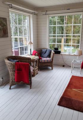 Bergshamra House | Mysig stuga med sjöutsikt