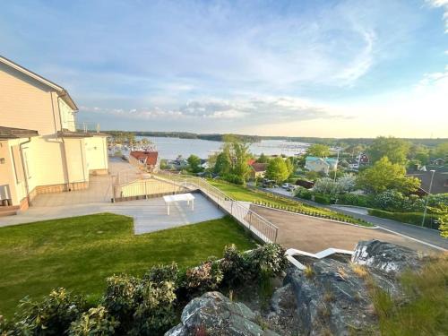 Ytterbystrand House | Mysigt sommarhus med havsutsikt och bastu