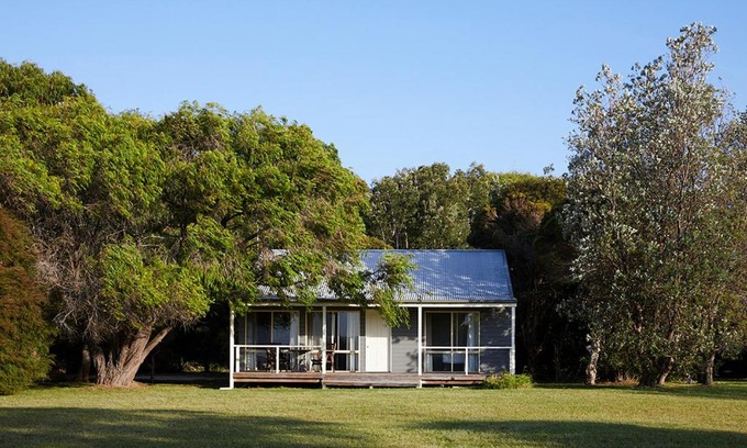 Corruna Cabin | Mystery Bay Cottages