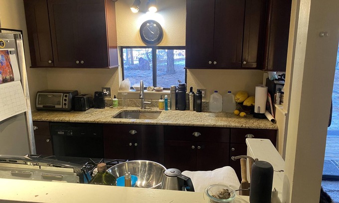 Baca Grande Bed & Breakfast | Mystic Mountain Retreat House, Shekina 5 rooms 8 beds
