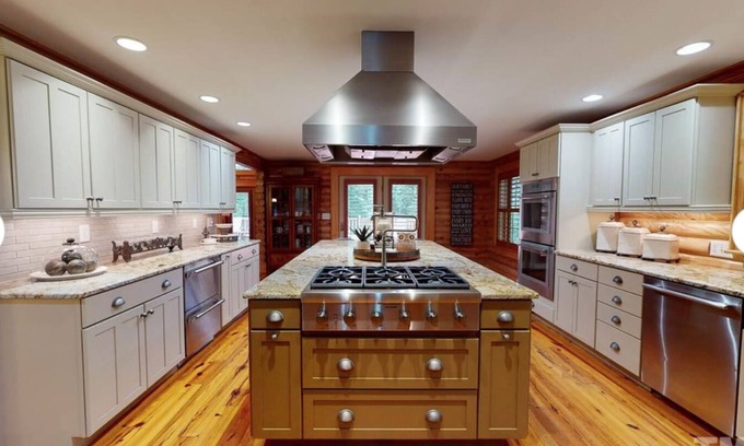 Hillsborough Cabin | Mystical Retreat 10+ Acres in an Enchanting Forest