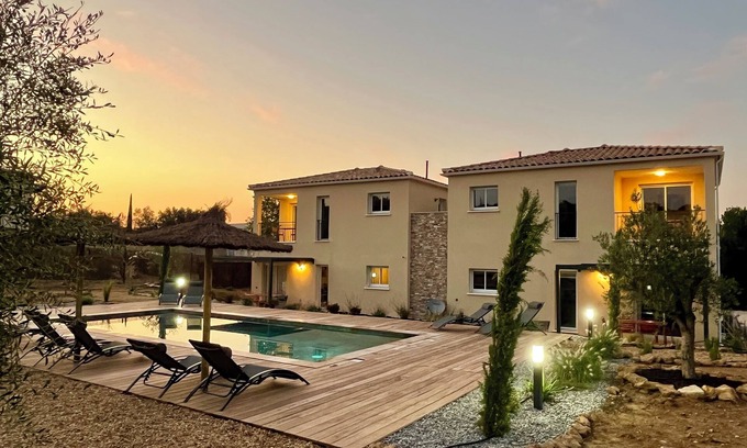 Sagries Apartment | N°2 Le Clos de l'Oliveraie - Terrace - Ground floor - 2 beds, Le Clos de l'Oliveraie Appt 2