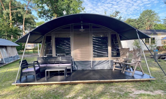 Mol Cabin | n/a