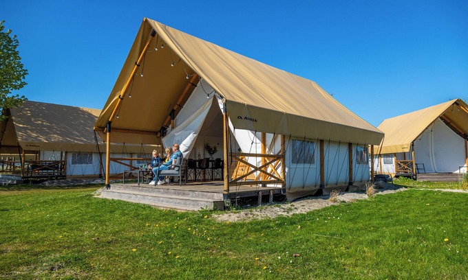 Biddinghuizen Cabin | n/a