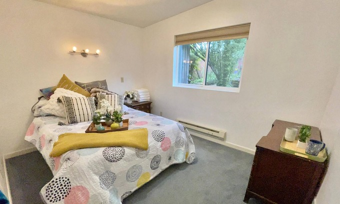 Northgate House | N Seattle home-Master Suite&Large living space