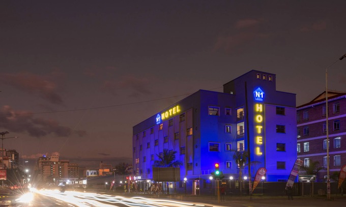Harare Hotel | N1 Hotel Rotten Row Harare