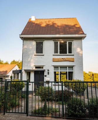 Vaesrade House | Naanhover Beemden