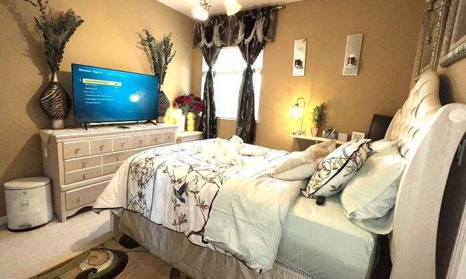 Tracy House | Nabor(9) private room with bath in clean & quite