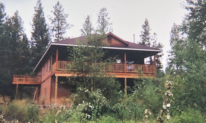 Naches House | Naches River House, Nile Valley - Spacious, Sleeps 6, Pet Friendly!