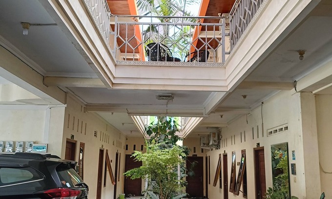Laweyan House | Nadamax Solo Guest House