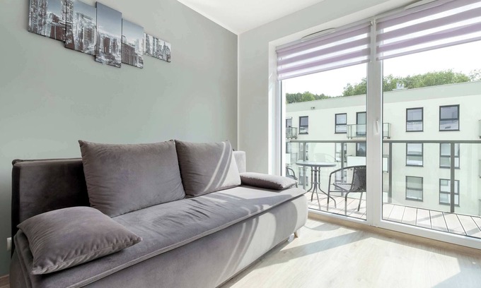 Gdynia Apartment | Nadmorskie Tarasy 15 | Gdynia | White and Grey Apartment | Parking | Desk | Balc