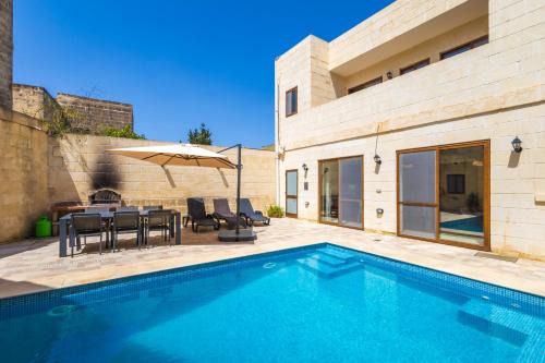 Sannat House | Nadurin Holiday Home