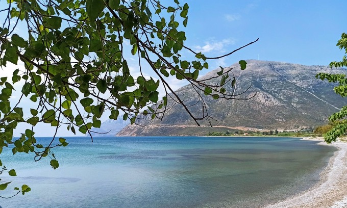 Gefira Mpania Cottage | Nafpaktos cottage by the sea for travelers and dreamers!