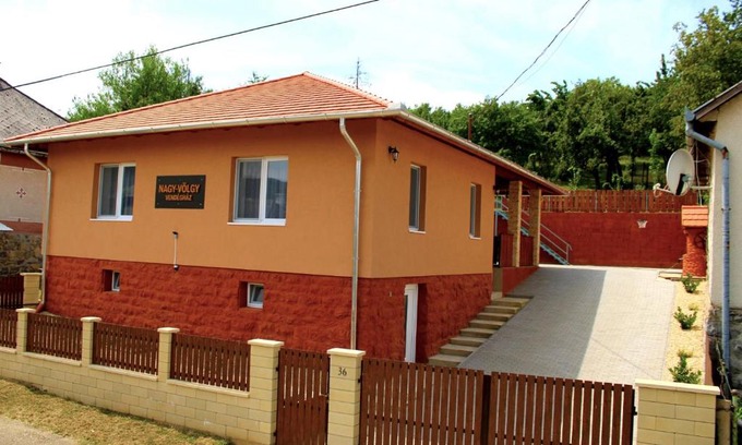 Nagyvisnyo Apartment | Nagy-Völgy Vendégház