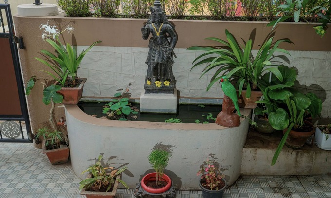 Thiruvananthapuram Bed & Breakfast | "NALINAM HOME STAY" with Bed & Breakfast , Near to Sri Padmanabha Swamy Temple.