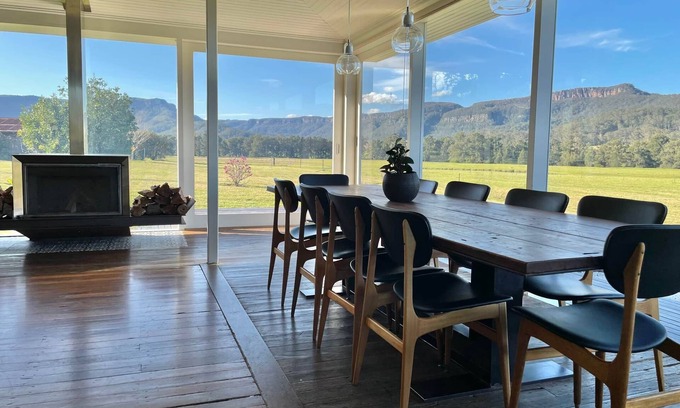 Barrengarry House | Nalya Kangaroo Valley - Stunning house & views