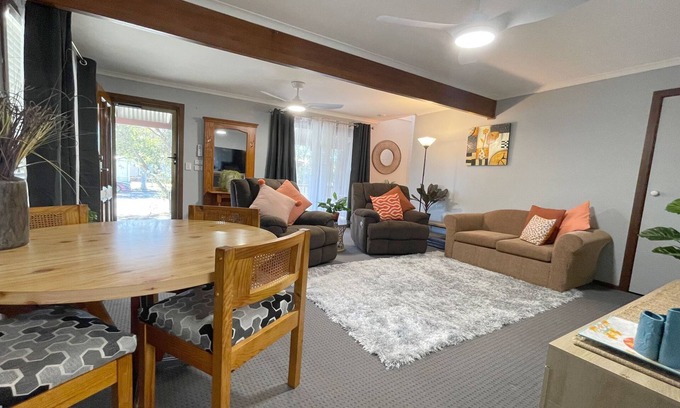 Caboolture House | "namaste" is a Charming, Comfortable 2 Bedroom Holiday Home