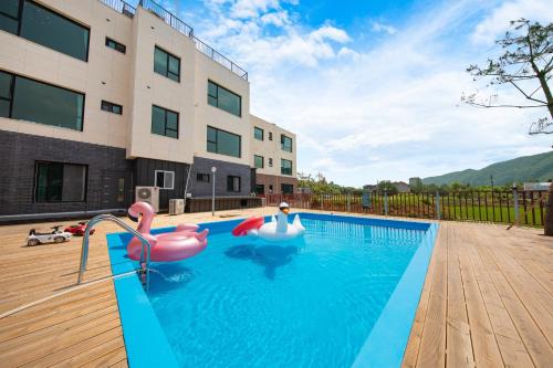 Namsan House | Namiseom 2020 Spa Poolvilla