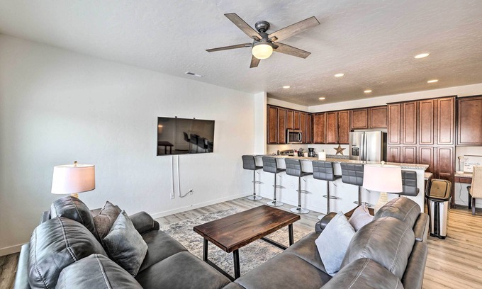 Nampa House | Nampa Townhome ~ 18 Mi to Downtown Boise!