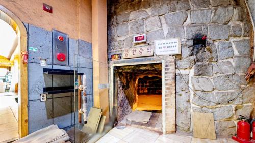 Namwon House | Namwon Hanjeungwonstay Pension