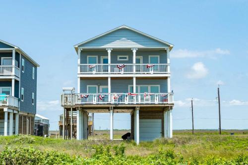 Freeport House | Nana & Pops Beachfront Home - Family Friendly