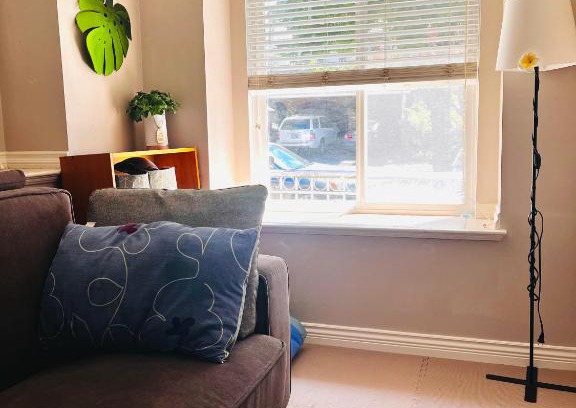 Hastings House | Nanaimo STR (Homey Backyard House)