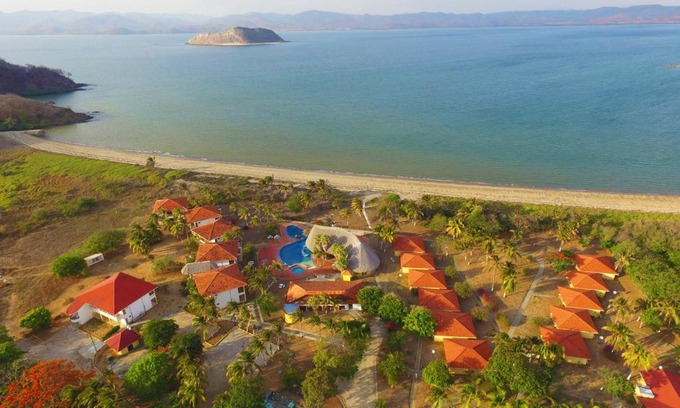 La Cruz Hotel | Nandel Beach Resort