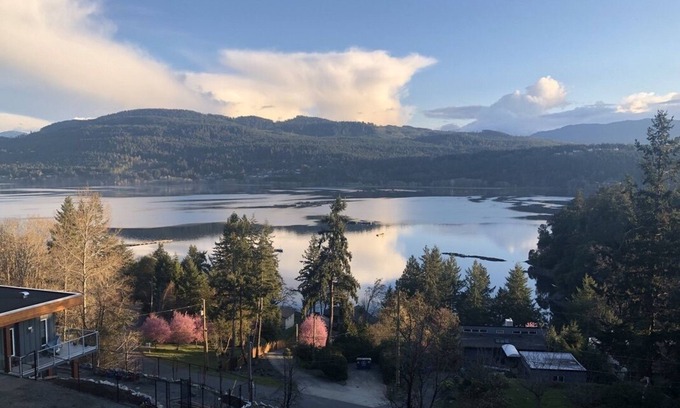 Regional District of Nanaimo House | Nanoose Bay South Facing Sea View Suite - Escape to Moon Bay