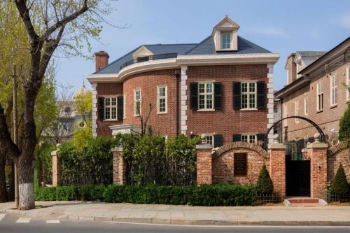 Dalian City Center House | Nanshan 1910 Garden B&B