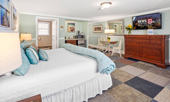 Hull Hotel | Nantasket Beach Hotel