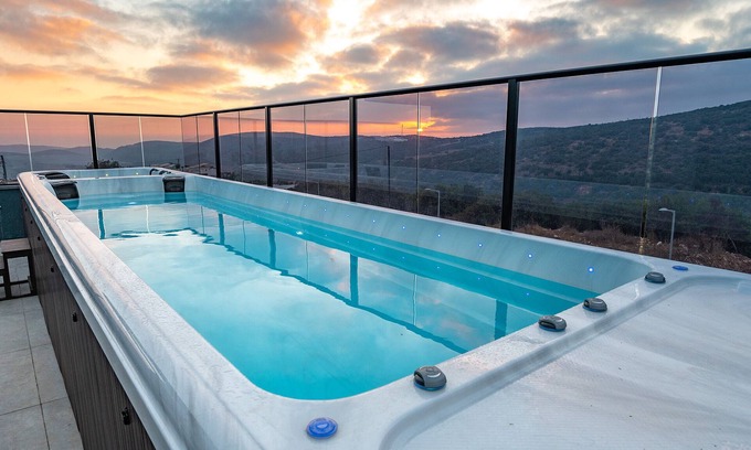 Elqosh Cabin | Naomi Boutique Suites