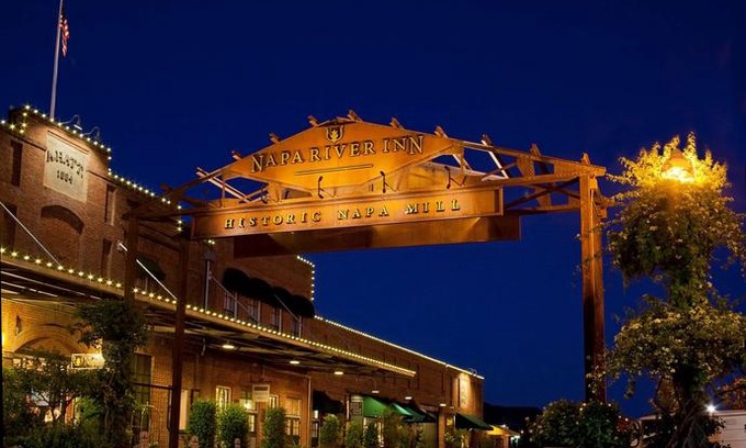 Downtown Napa Hotel | Napa River Inn
