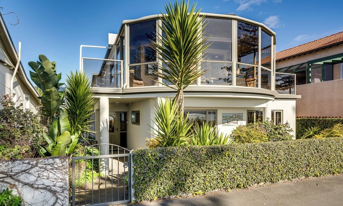 Ahuriri House | Napier Sea Views - Ahuriri Holiday House