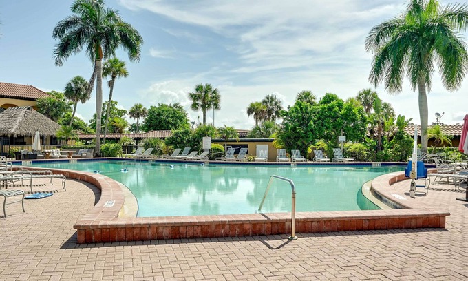 Naples Apartment | Naples Studio Near Everglades w/Marina Access