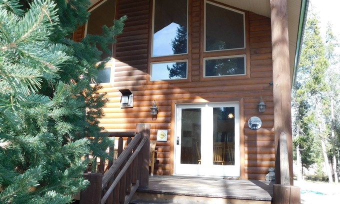 Island Park Cabin | NAPP - Secluded in the Pines - This is a family Reunion Paradise!