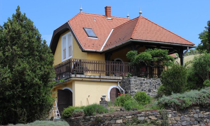 Badacsonytordemic House | Napsugár Vendégház