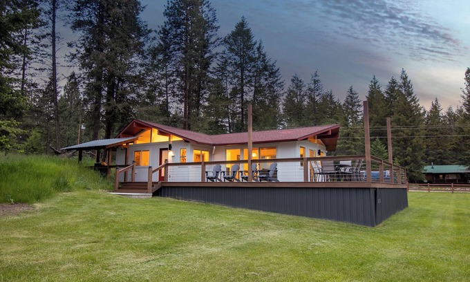 Kings Point Cabin | Narrows Cove Cabin