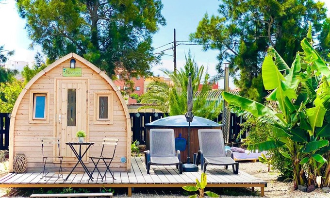 Buzanada Apartment | Nashira HOT TUB PISCINA Y JARDIN