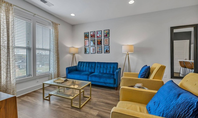 Nashville Condo | Nashville Cowgirl by Barclé Group