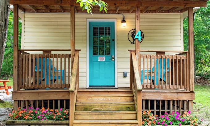 Kedron Cabin | Nashville, Franklin, Brentwood, Spring Hill - Rustic Cabin 4 CAMPERS RV PARK