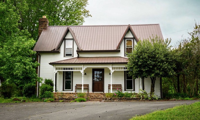 Ashland City House | Nashville Private Lake Getaway