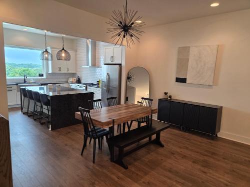 Haynes Area Villa | Nashville Riverfront Bliss