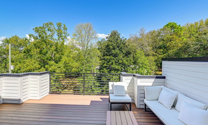 Whitebridge House | Nashville Townhome w/Deck: Close to Downtown!