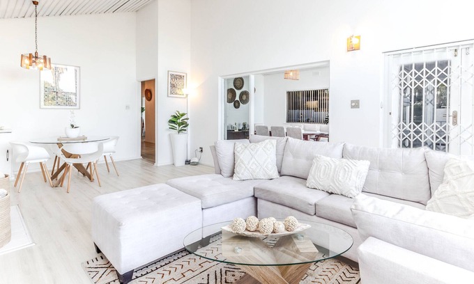 Bellville Other | Nassau Crescent by CTHA