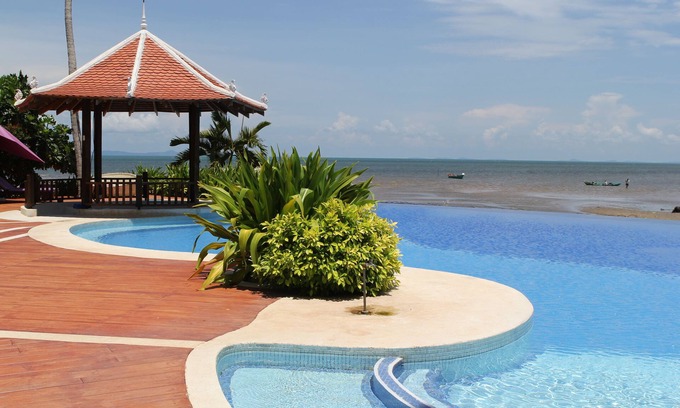 Kampot Resort | Nataya Roundhouse Coral Bay Resort and Spa